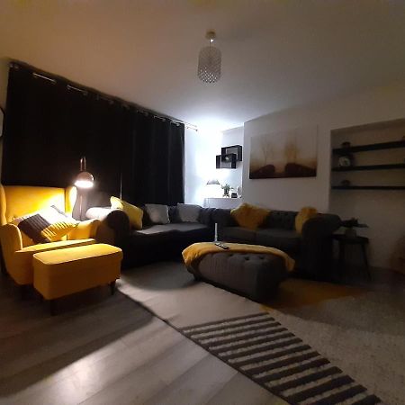Cosy 3-Bedroom House In Aspley Nottingham Bagian luar foto