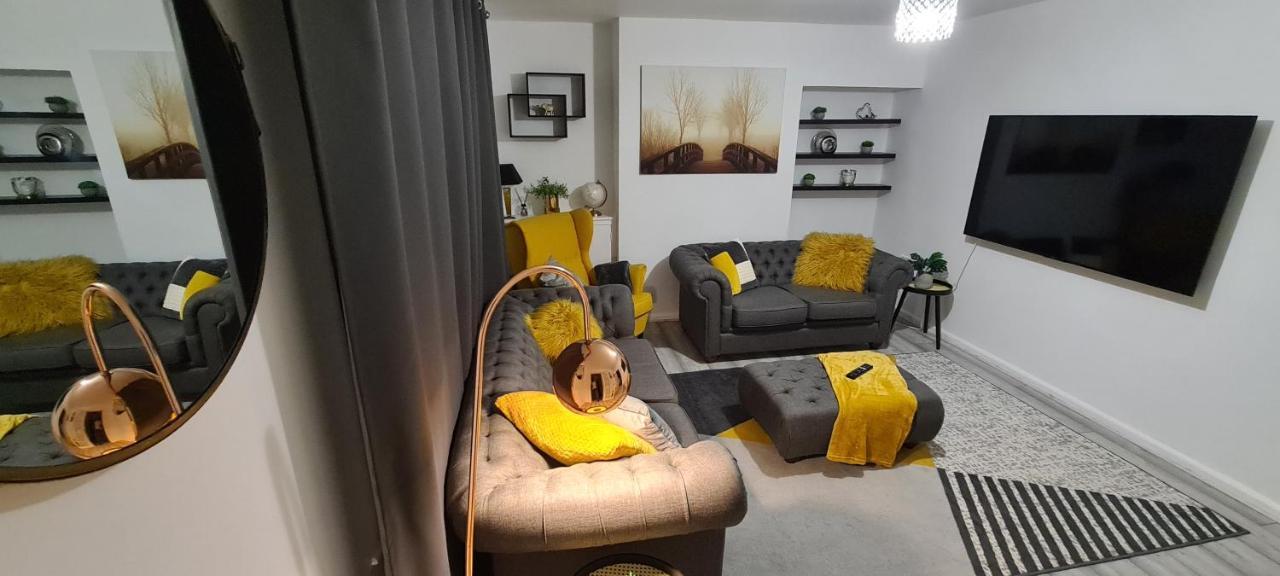 Cosy 3-Bedroom House In Aspley Nottingham Bagian luar foto