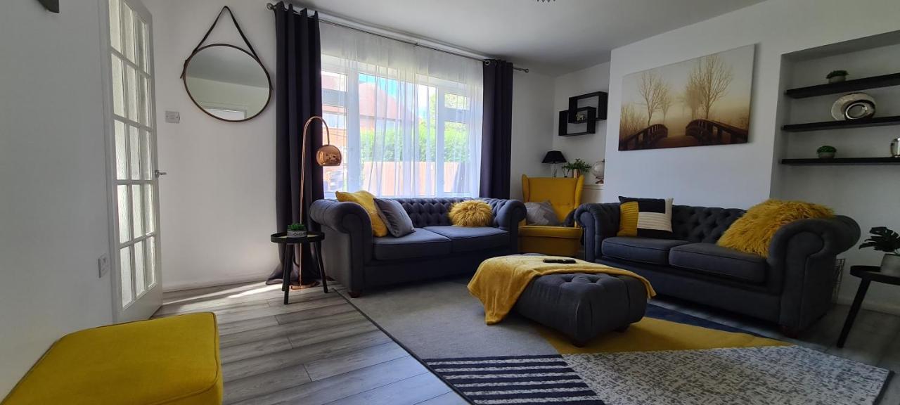 Cosy 3-Bedroom House In Aspley Nottingham Bagian luar foto
