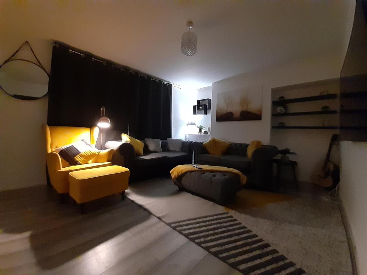 Cosy 3-Bedroom House In Aspley Nottingham Bagian luar foto